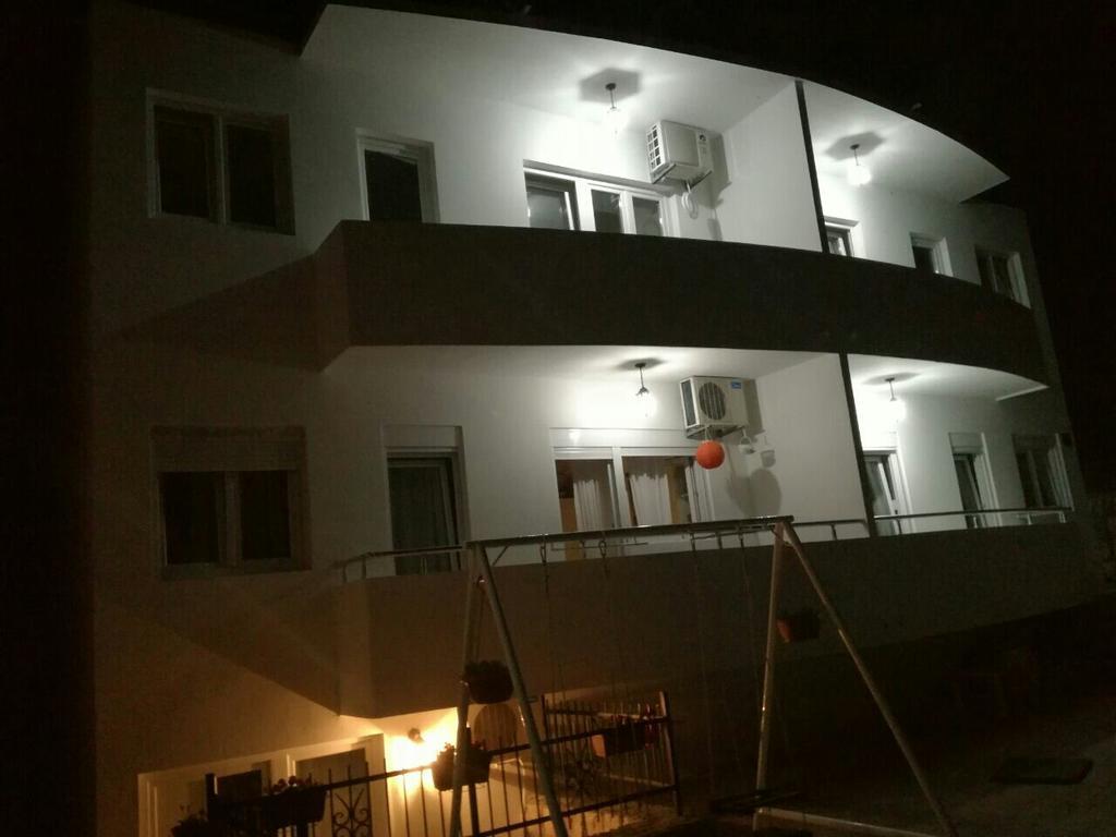 Apartmani Vukmanovic Čanj Eksteriør billede